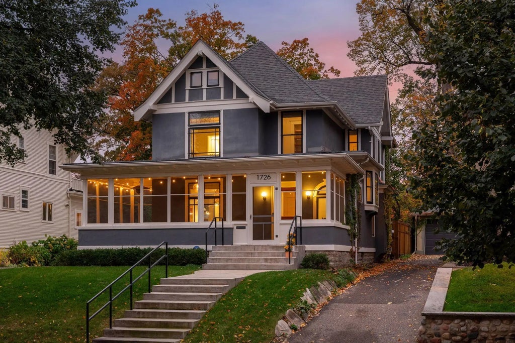 1726 Irving Avenue S, Minneapolis