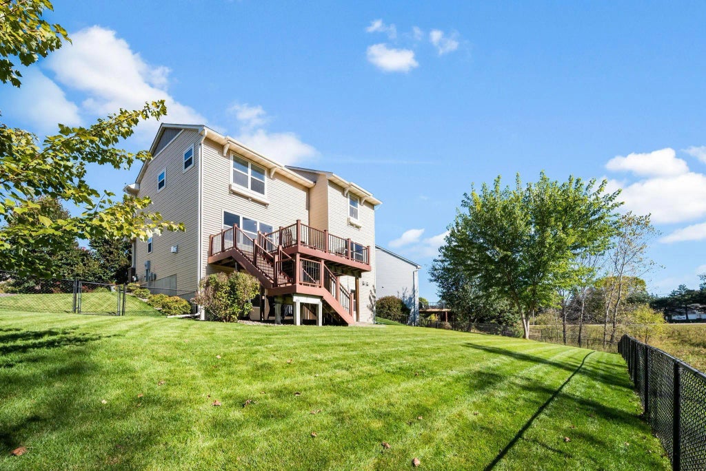 19896 Escalade Way, Farmington