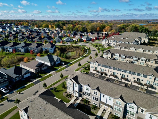 7685 Anthony Point, Victoria