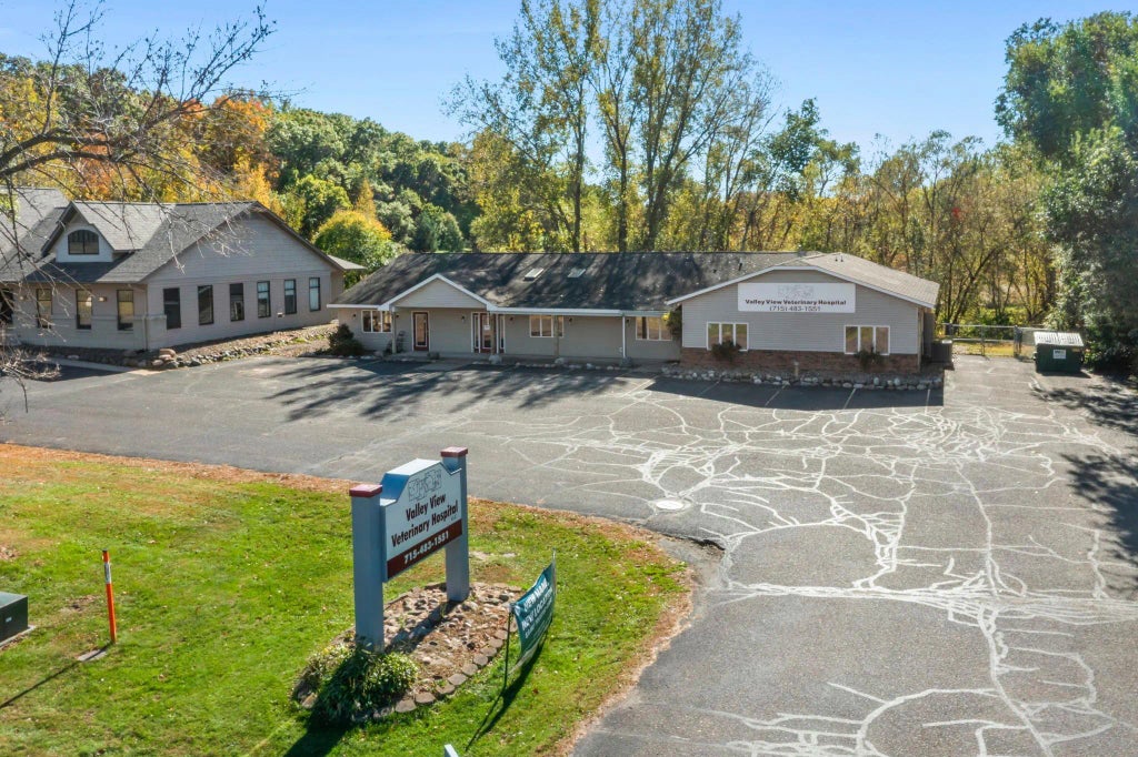 821 E Us Highway 8, Saint Croix Falls