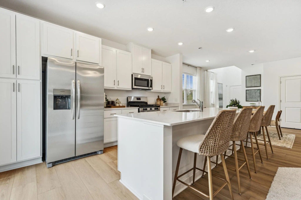 14408 Allerton Way, Rosemount