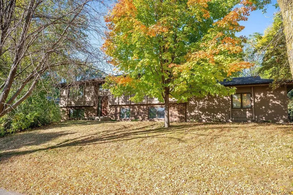 7585 Lanewood Lane N, Maple Grove