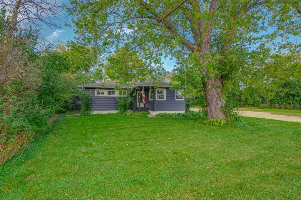 325 Church Hill Road, Somerset