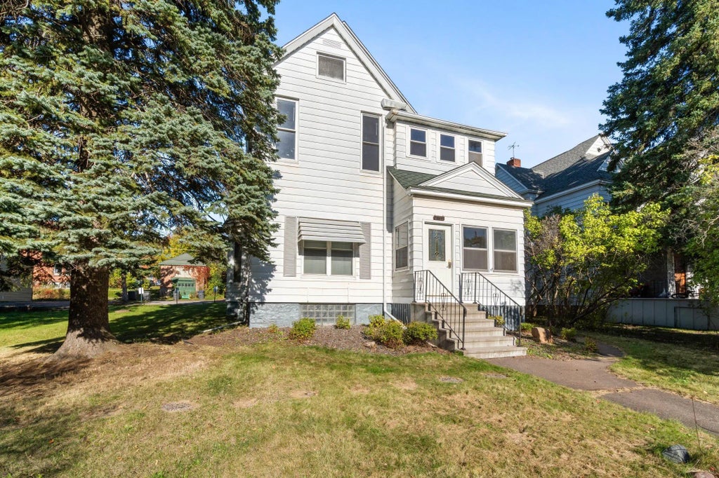 1211 E 1st Street, Duluth