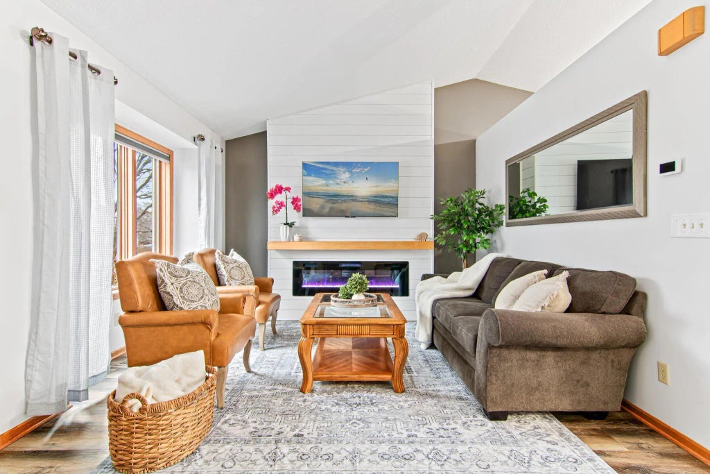 1677 124th Avenue Ne, Blaine