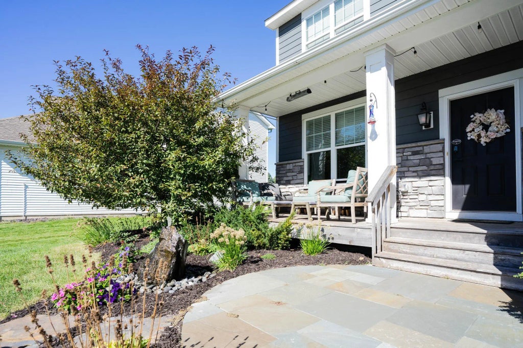 5099 151st Street W, Apple Valley