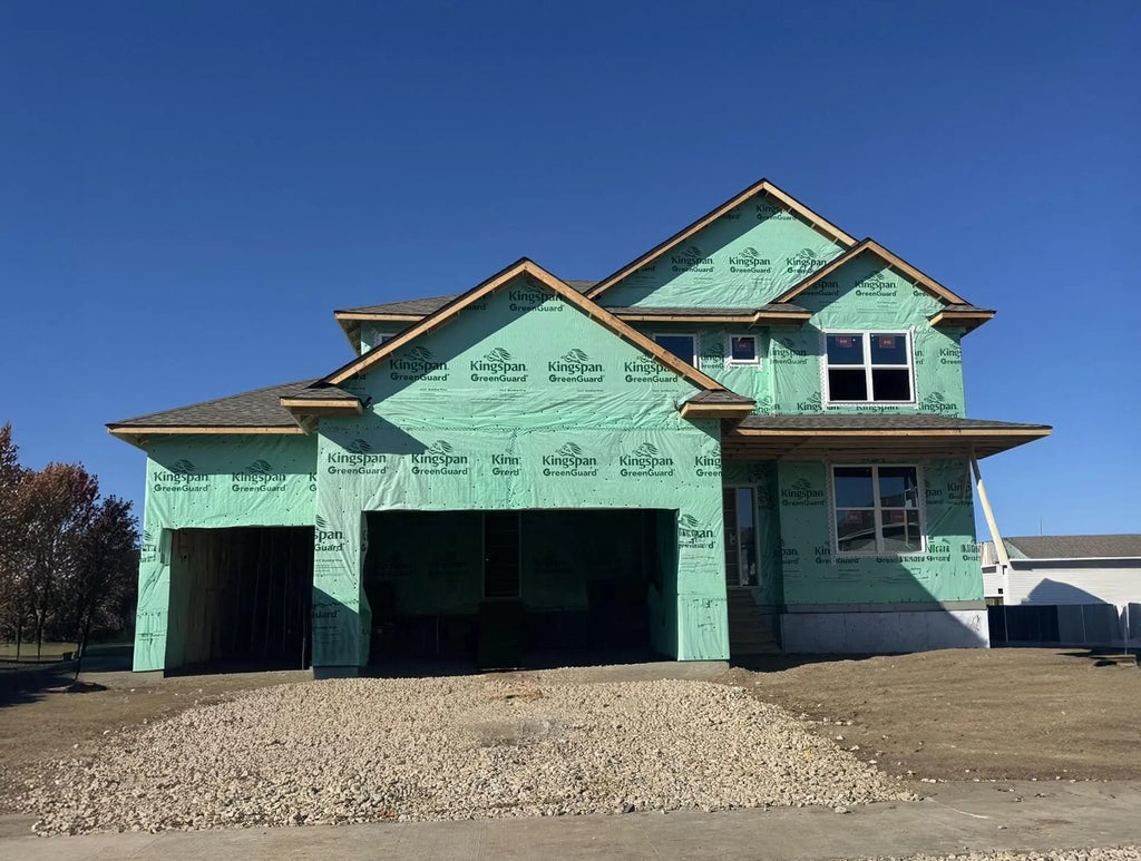 2471 Tyrone Drive, Shakopee