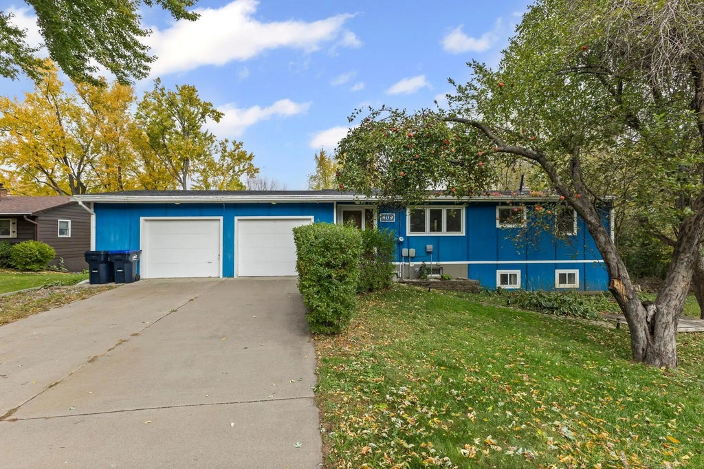 409 Riverview Drive, Monticello