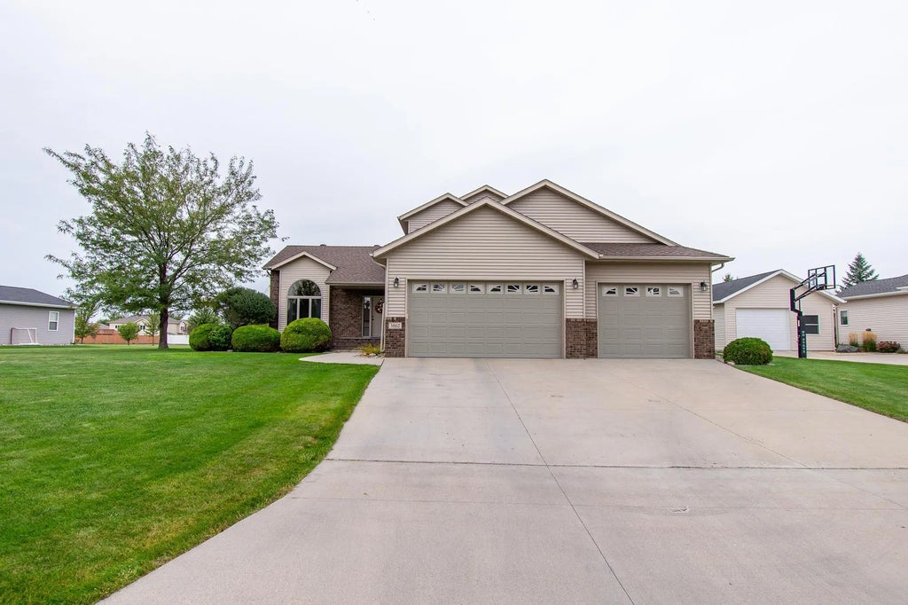 3662 N Sedona Court, West Fargo