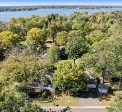 9900 26th Avenue N, Plymouth