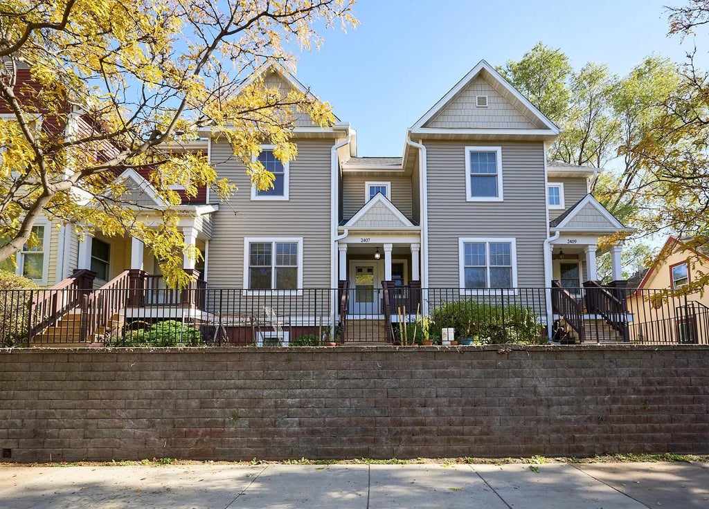2407 16th Avenue S, Minneapolis