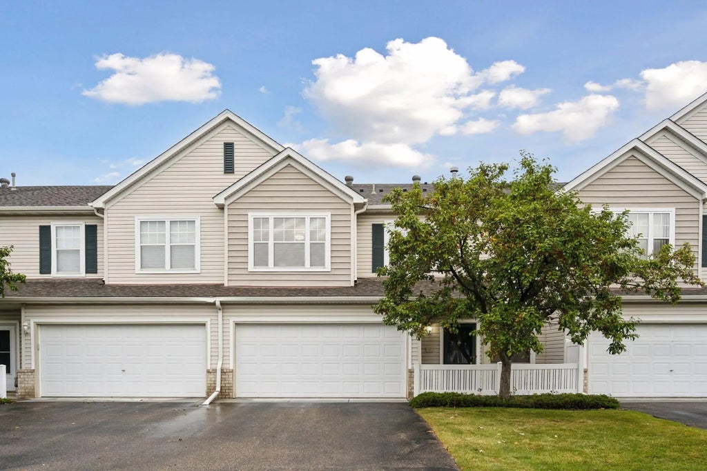 5050 Holly Lane N 803, Plymouth