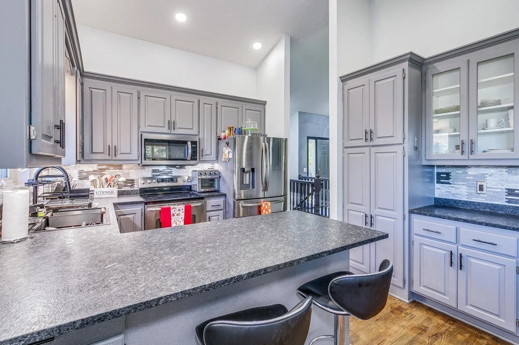 1219 Lakeview Parkway, Buffalo