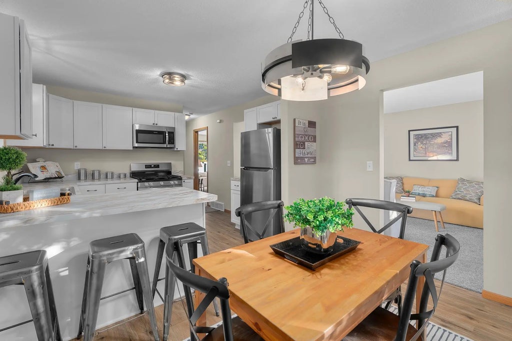 8112 Janero Avenue S, Cottage Grove