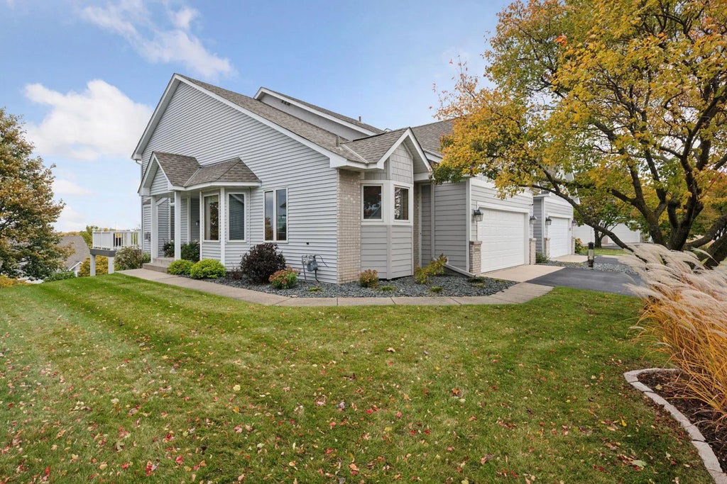 10806 Leaping Deer Lane, Eden Prairie