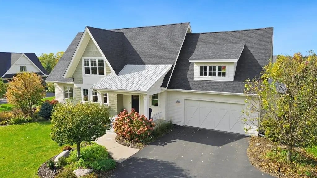 10144 Tapestry Hill, Lake Elmo