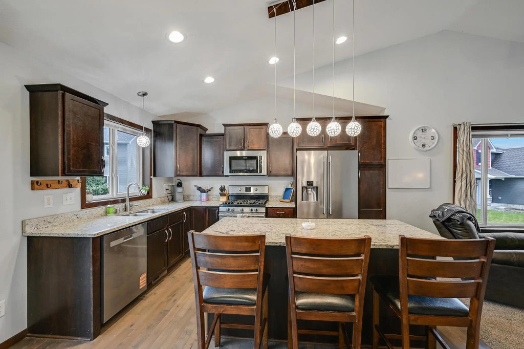 22444 Canova Court, Farmington