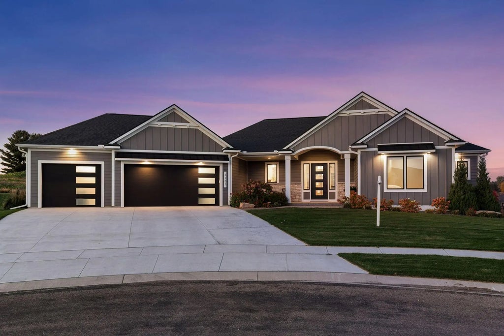 3251 Century Ridge Place Ne, Rochester