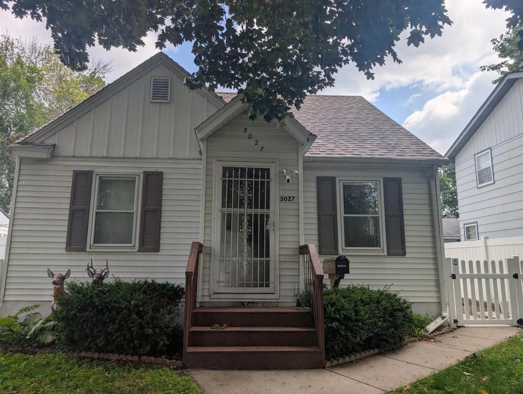 5027 6th Street Ne, Columbia Heights