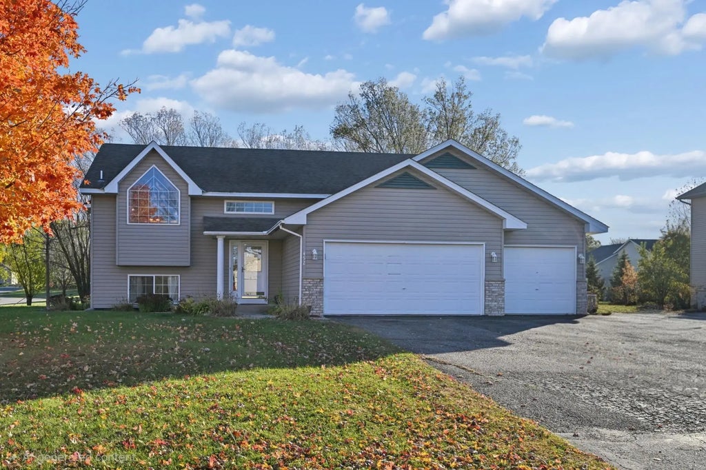 452 Park Circle, Norwood Young America