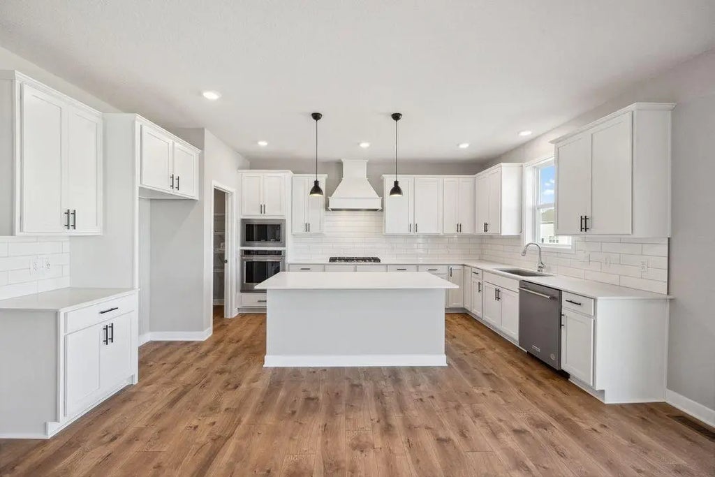 6235 Jensen Avenue South, Cottage Grove