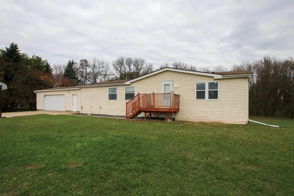 202 Texas Lane, Atwater