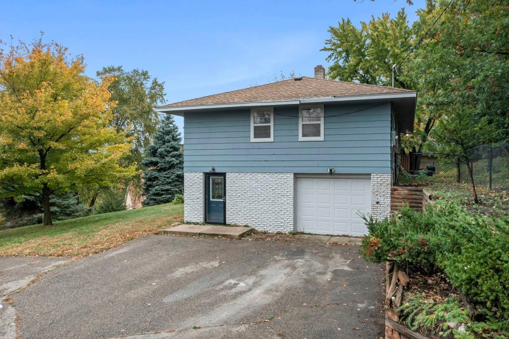 18120 Jarl Court, Lakeville