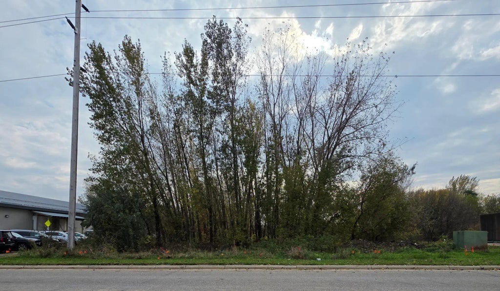 1400 High Avenue, Willmar