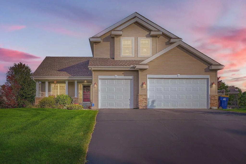 19917 Butternut Trail, Farmington