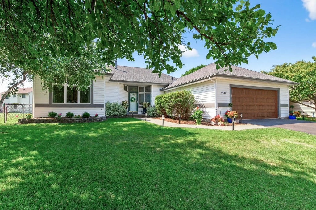 9149 Cambridge Avenue N, Brooklyn Park