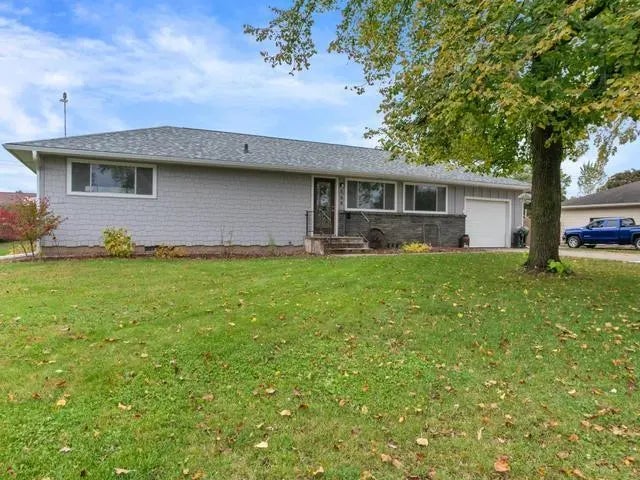 568 Locust Street S, Prescott