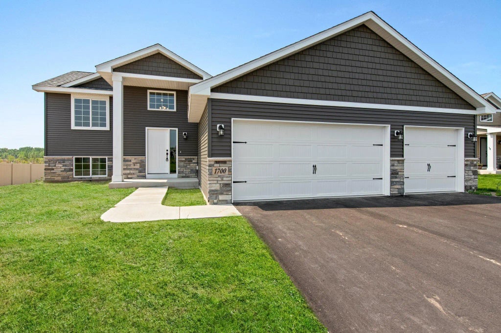 1001 Misty Meadow Boulevard, Buffalo