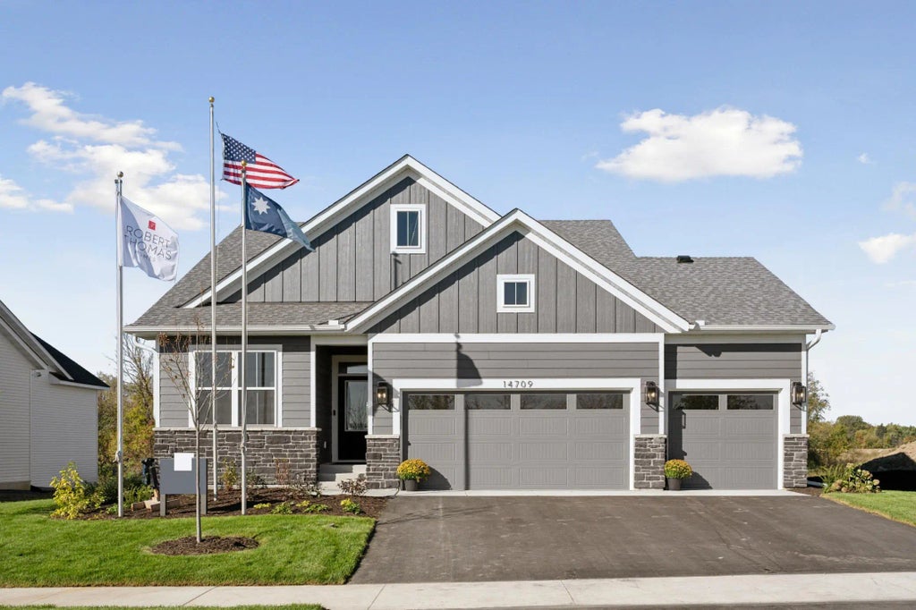 14709 Kingsview Lane N, Dayton