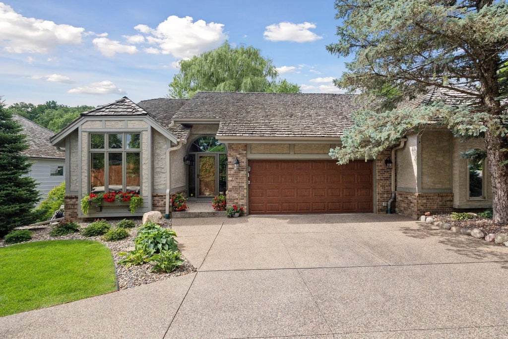6545 Mccauley Trail W, Edina
