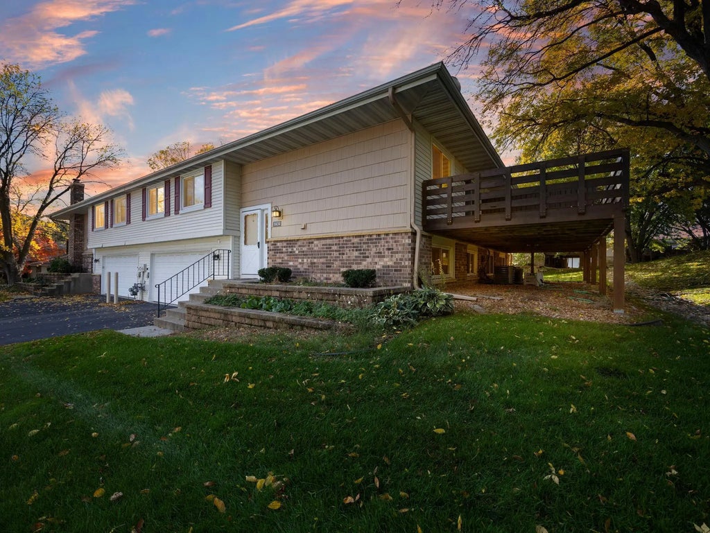 8434 W 97th Street, Bloomington