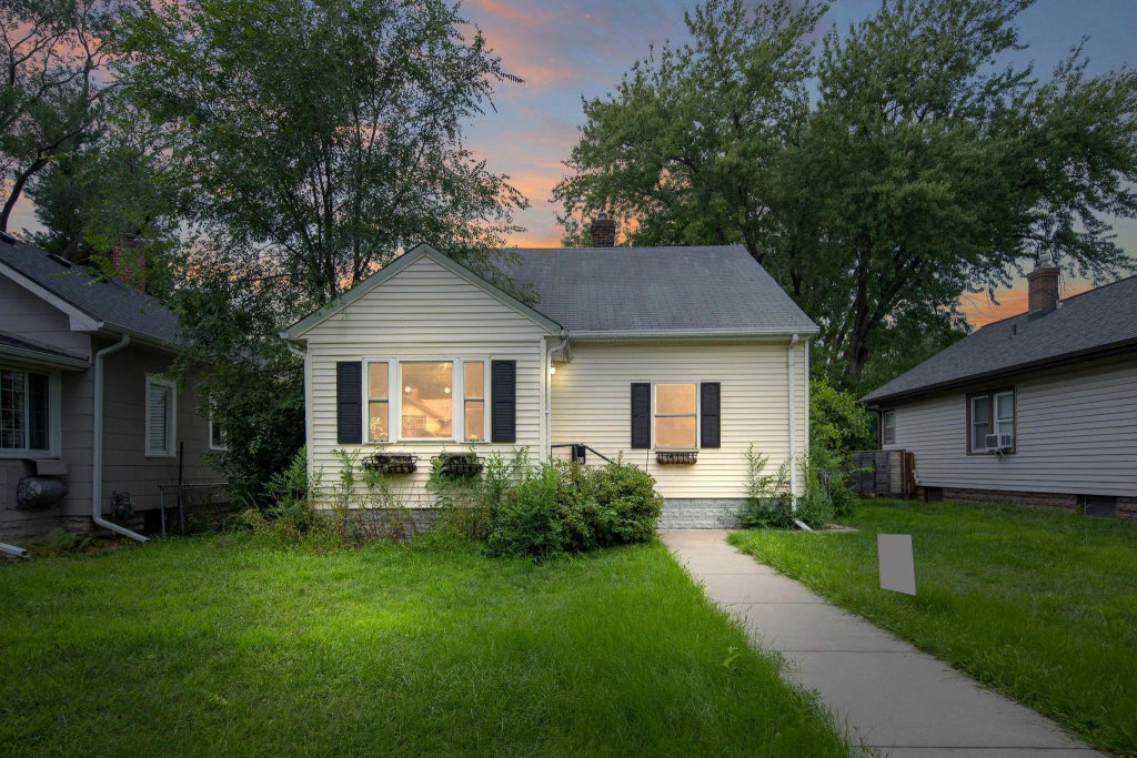 3636 36th Avenue S, Minneapolis