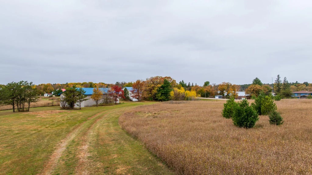 103 County 13, Nevis