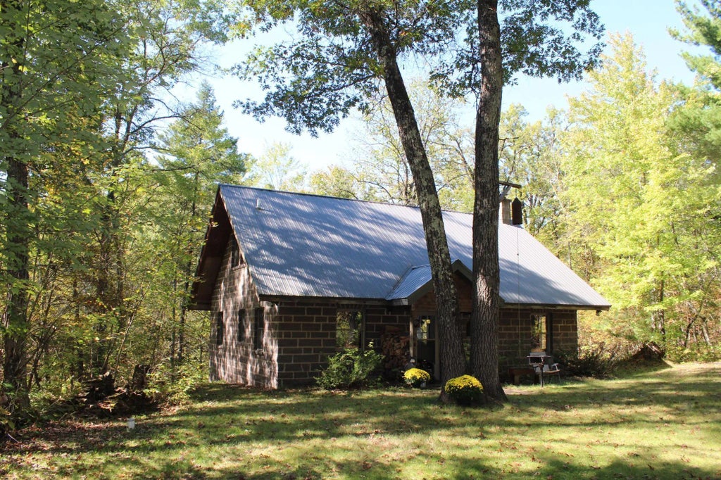 25887 Gile Road, Grantsburg