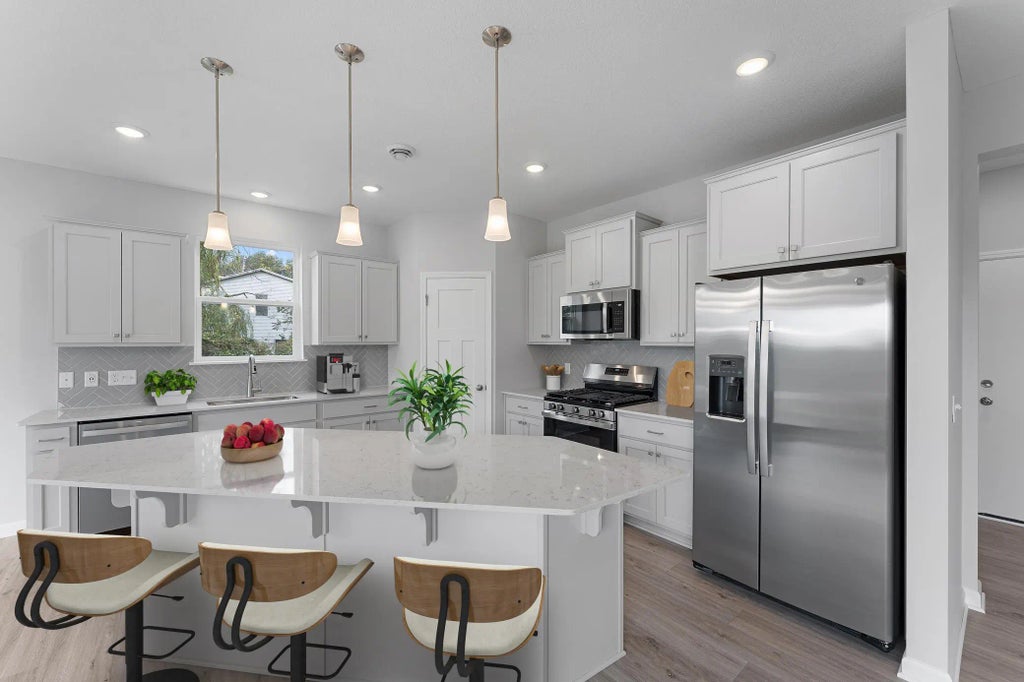 1117 Annacotte Lane, Rosemount