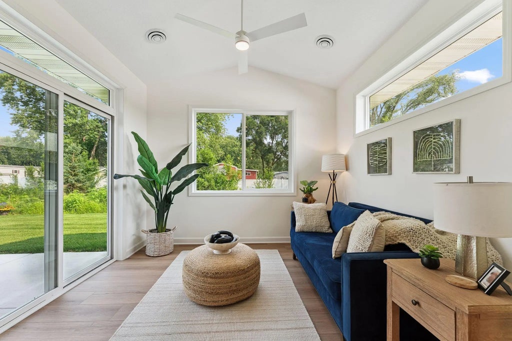 17718 Everest Avenue, Lakeville