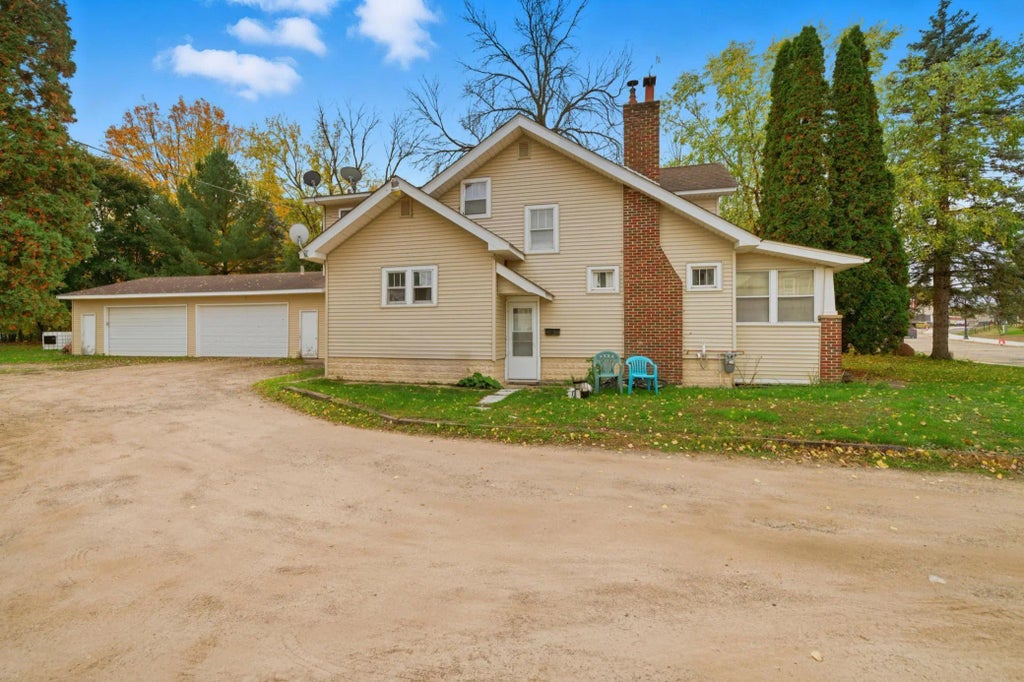 302 Main Street, Somerset