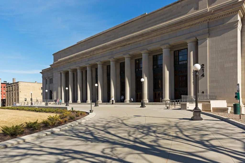 214 4th Street E 103, Saint Paul