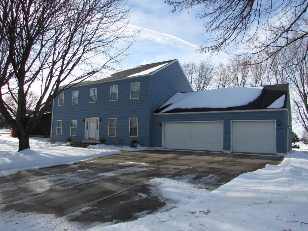 1700 Knollwood Drive, Fairmont