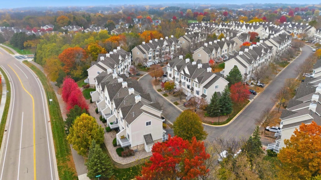 8904 Brunswick Path 2104, Inver Grove Heights