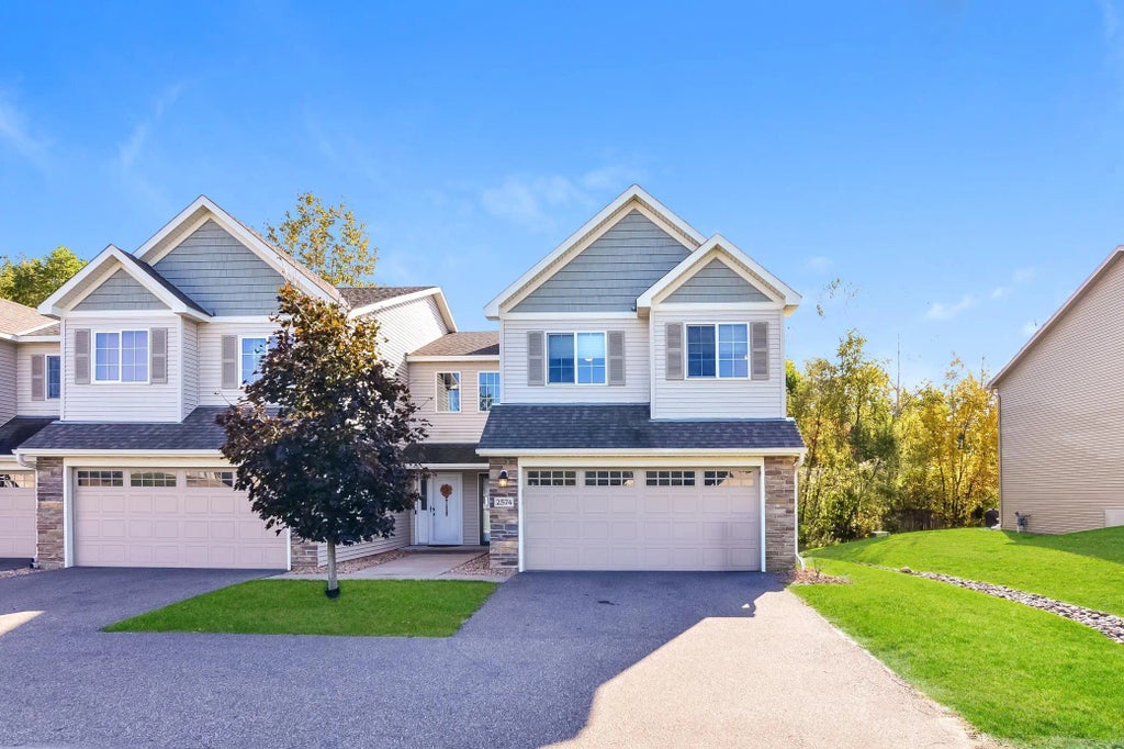 2574 County Road H2, Mounds View