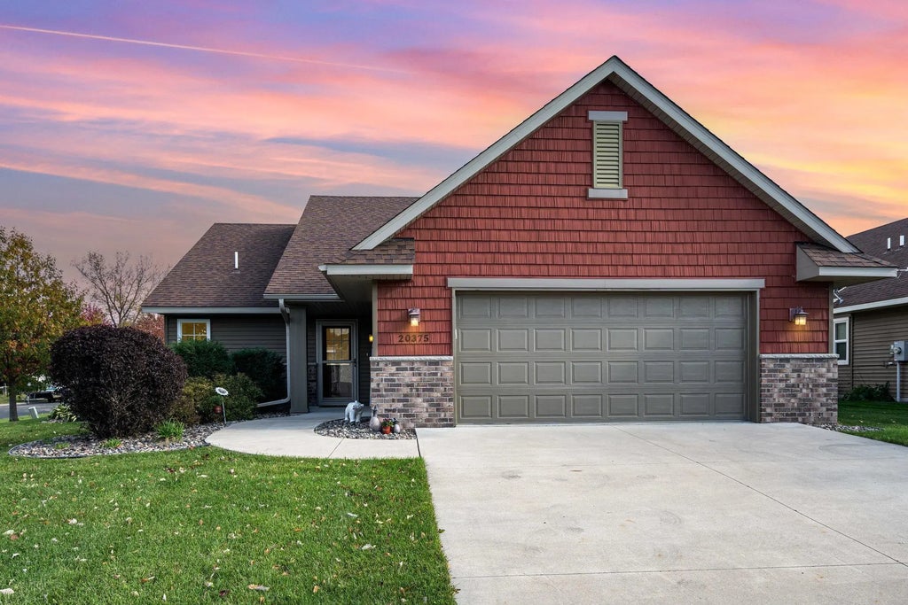 20375 Granada Avenue N, Forest Lake