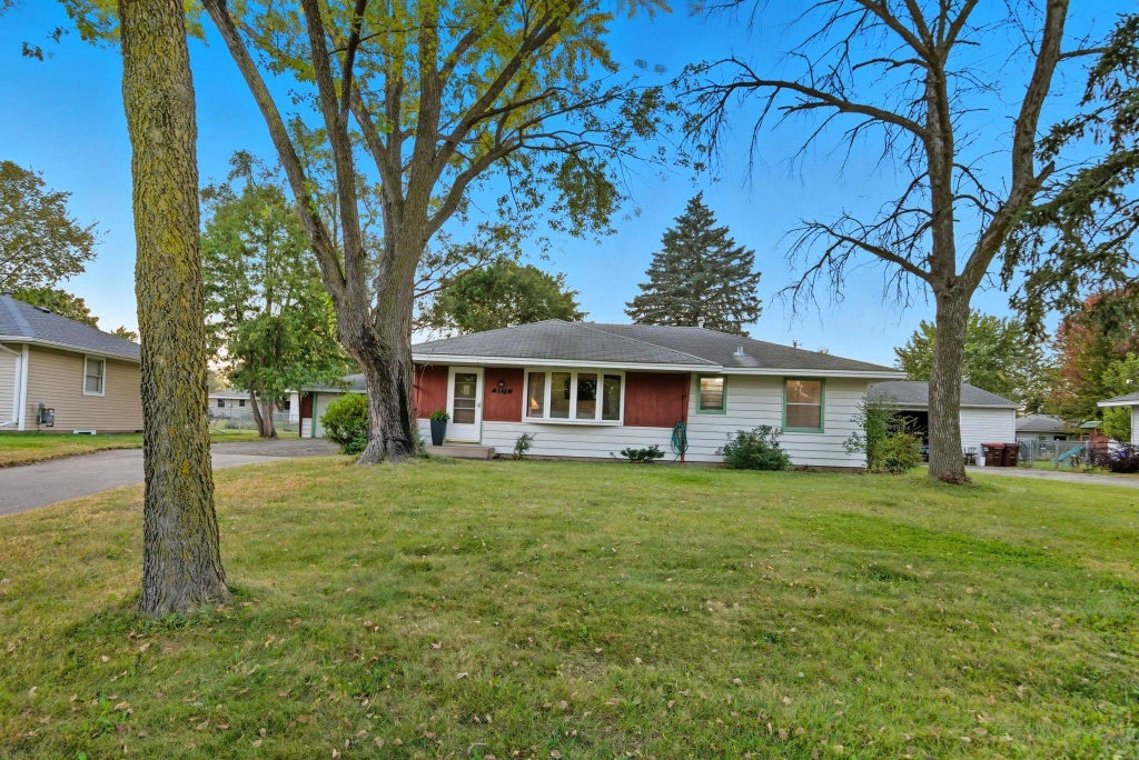 8832 Hadley Avenue S, Cottage Grove