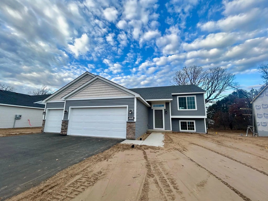 6640 Granby Street, North Branch