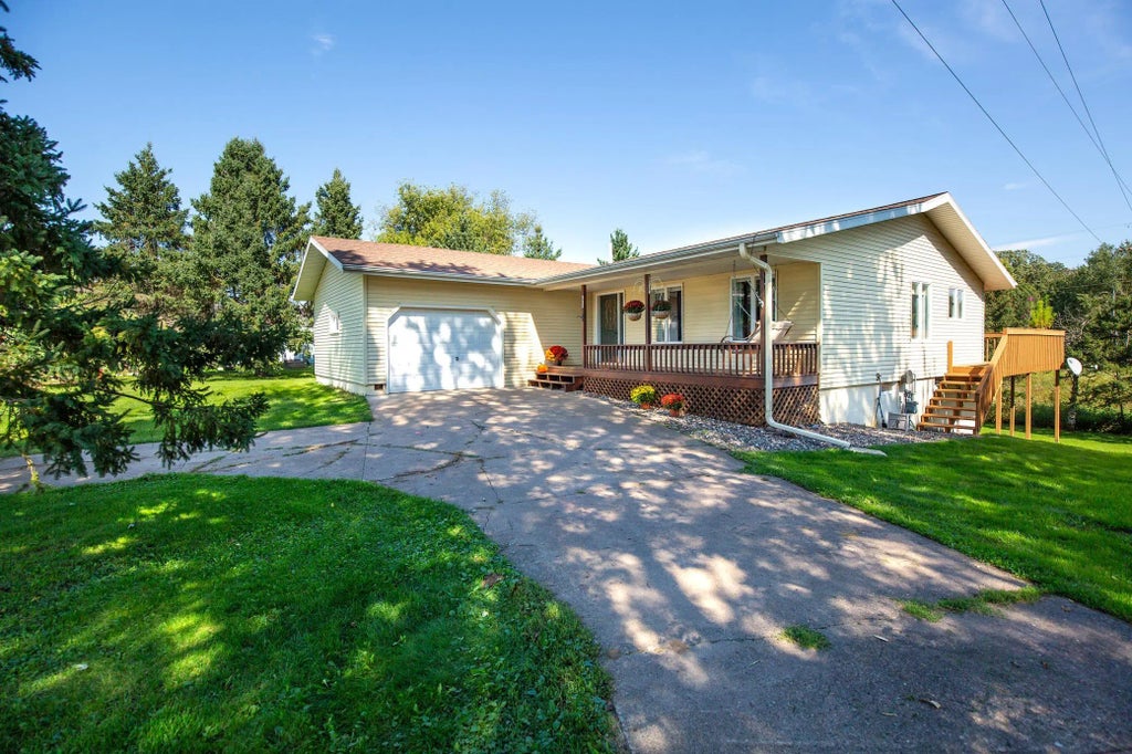 332 Prentice Street S, Clayton