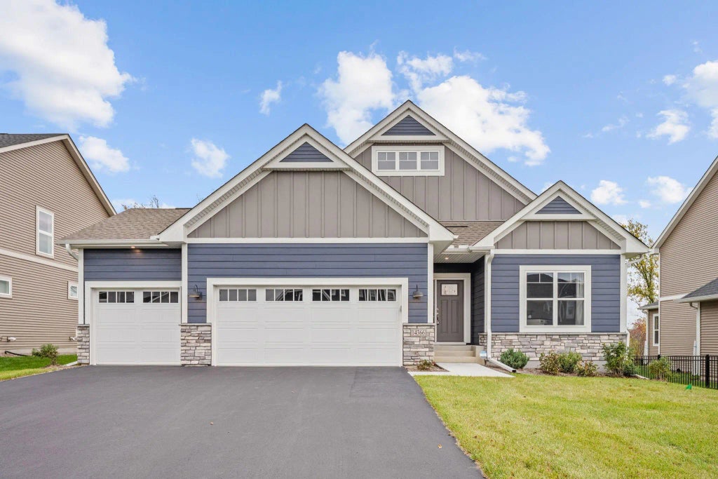 14366 Kingsview Lane N, Dayton